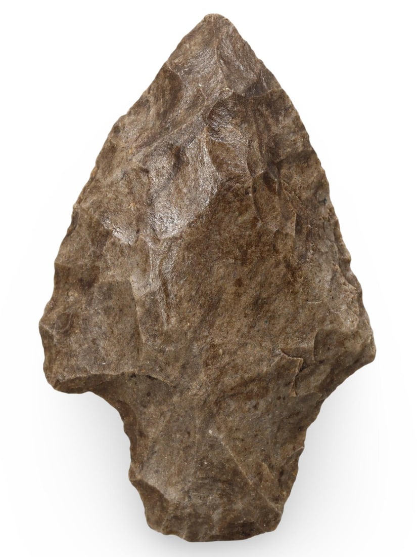 Authentic Ancient Native American Flint Arrowhead Prehistoric Artifact: A rare and authentic piece of indigenous craftsmanship. Each arrowhead in this collection is a genuine artifact that could originate from significant periods such as the Woodland Period (1000 BC - 500