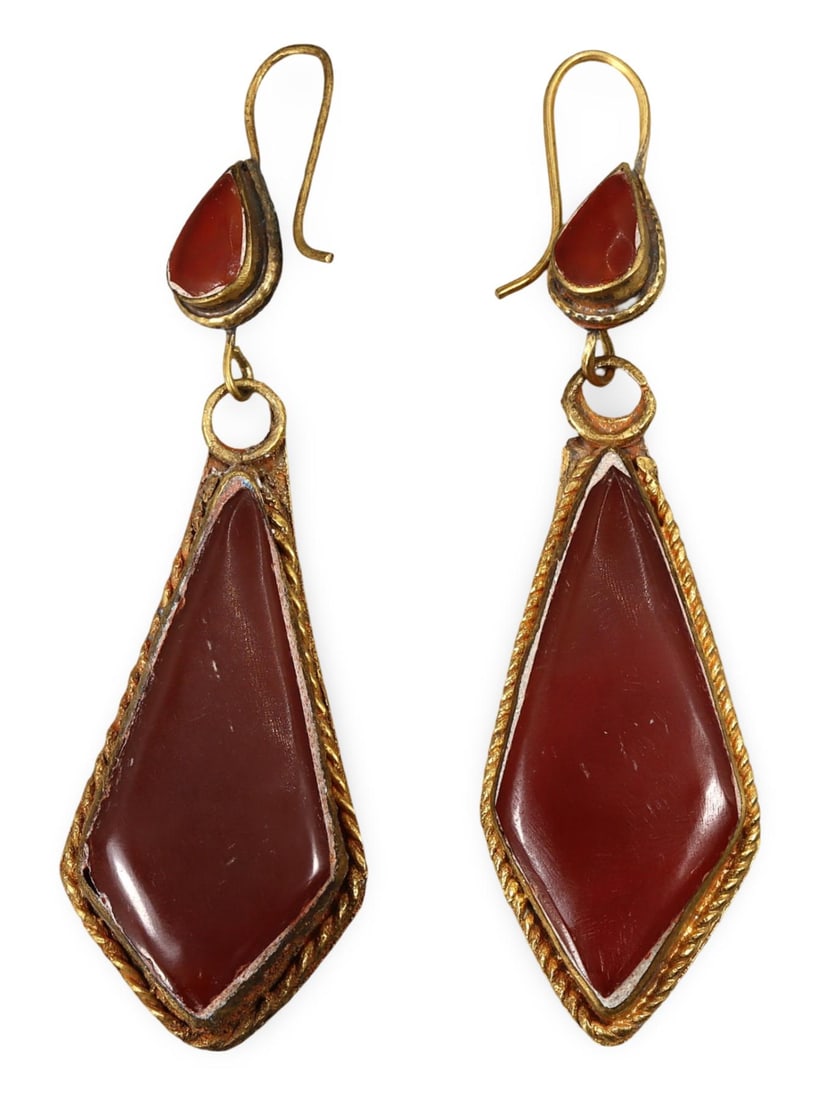 Post Medieval Qajar Dynasty Filigree Carnelian Earrings, 20th Century (1 of 2)