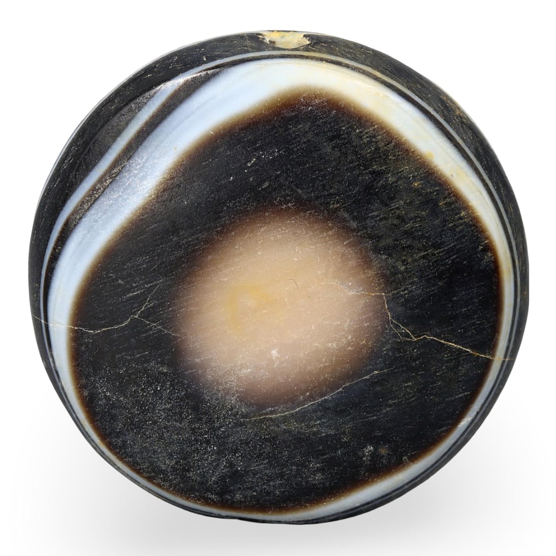 Ancient Middle Medieval Sino-Tibetan Agate Luk Mik Goat Eye Bead, 11th-13th Century: This Ancient Middle Medieval Sino-Tibetan Agate Luk Mik Goat Eye Bead, dating from the 11th-13th century, exemplifies the remarkable artistry and spiritual symbolism of the Sino-Tibetan culture. Craft