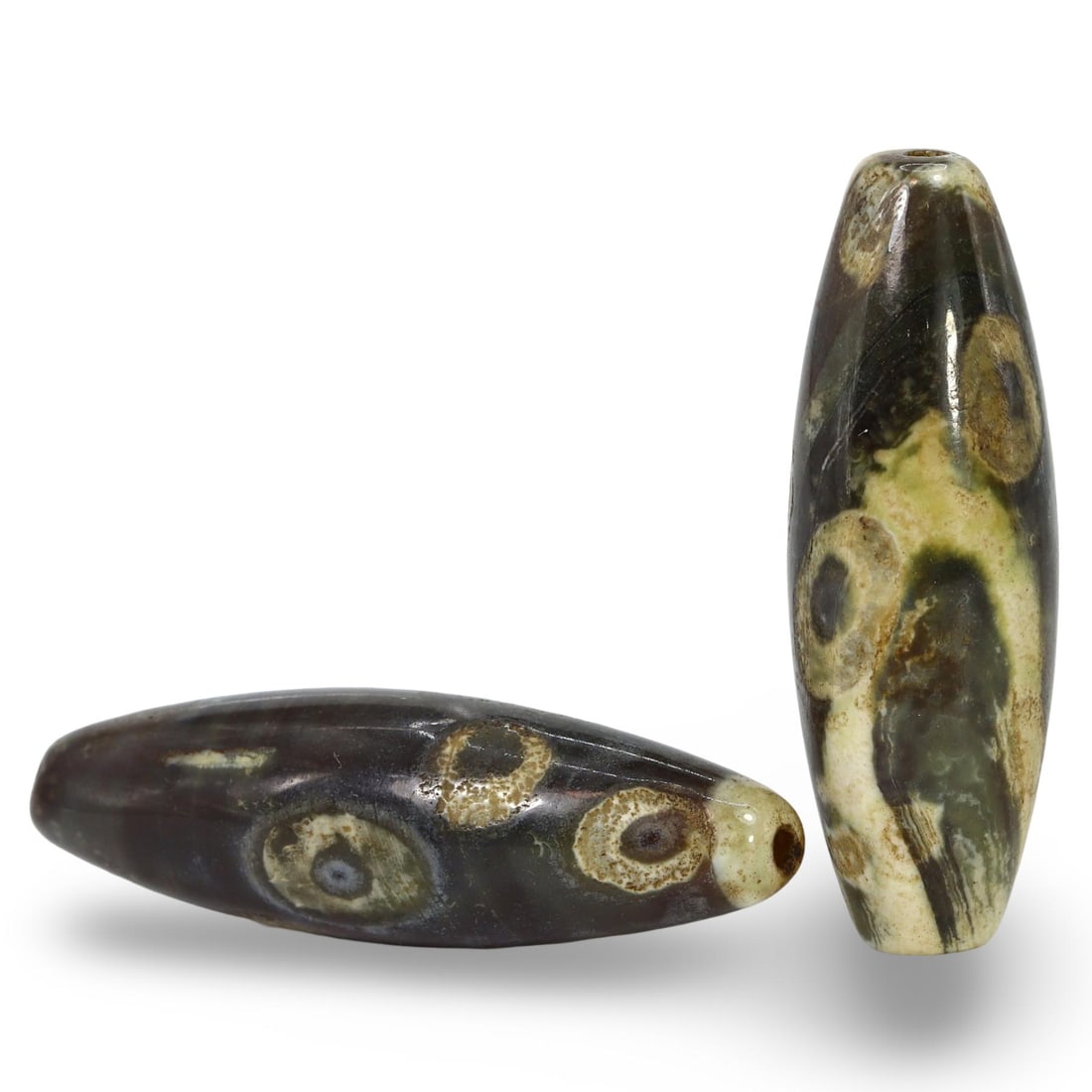 Antique Sino-Tibetan Layered Eye Agate Beads: [No Reserve] Hi everyone, I am Mark, curating this special World's Beads Treasure Hunt for UNICEF. Every lot starts at just 15 with no reserve, no matter the cost. You determine the final price! We've