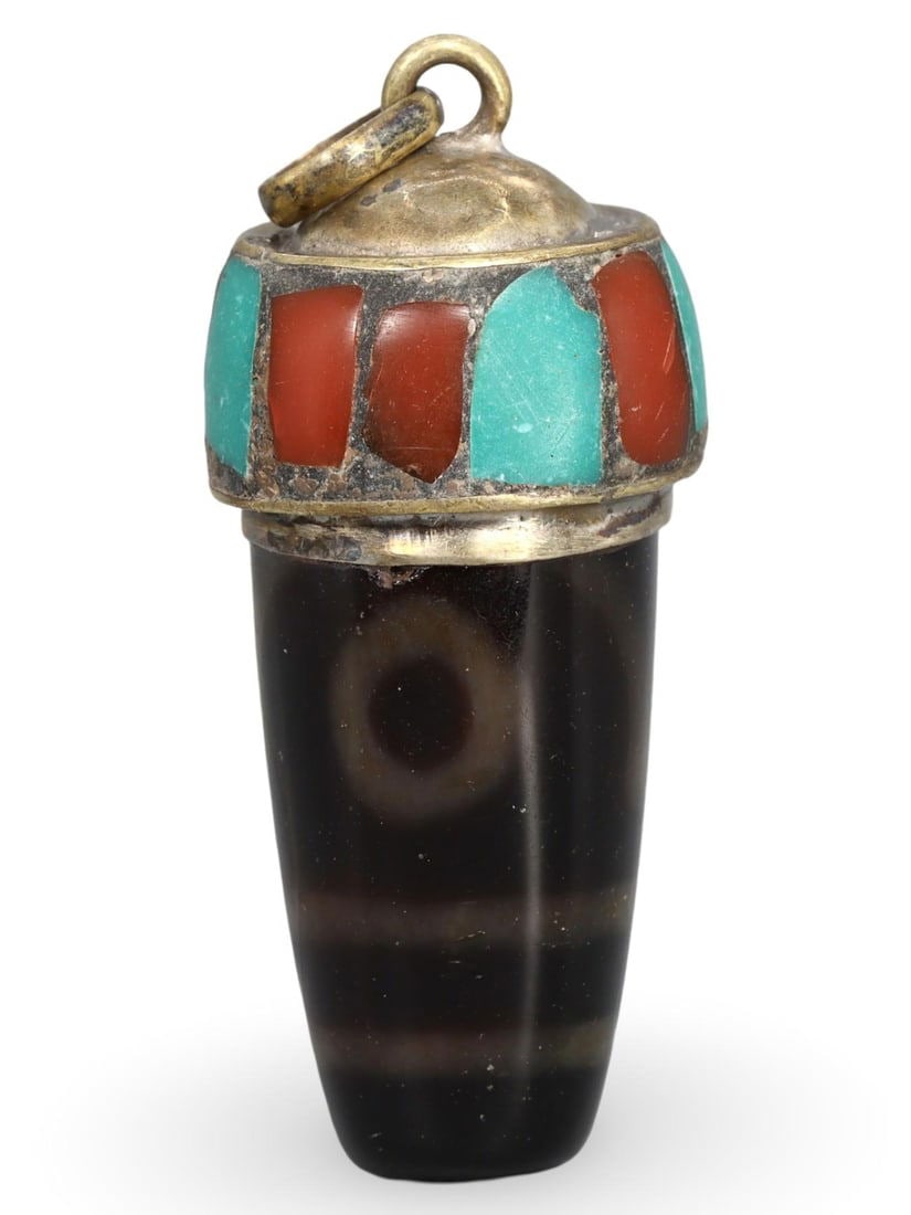 Post Medieval Sino-Tibetan Agate Dzi Bead Pendant, 16th-19th Century (1 of 2)