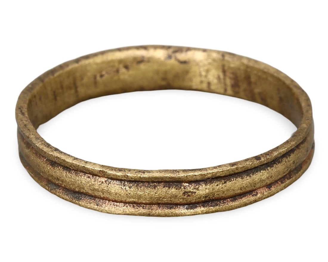 Authentic Ancient Medieval Viking / Celtic / Anglo-Saxon Bronze Ring, 11th-13th Century: [No Reserve] Welcome to Auction 28 - Classical Medieval Coins & Relics! This exclusive event showcases an extraordinary collection of classical coins and authentic Viking to Medieval bronze jewelry. O