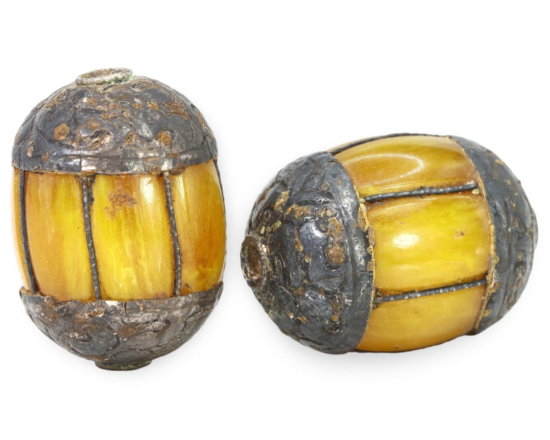 Antique Sino-Tibetan Capped Amber Copal Beads: [No Reserve] Welcome to Auction 29 - No Reserve Tribal Treasures & Collector Beads! This special auction offers an incredible selection of collectible beads and tribal jewelry, all with no reserve. Ev