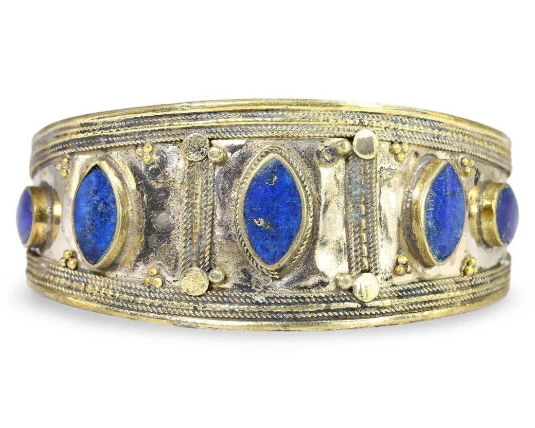Post Medieval Qajar Dynasty Silver Cuff Bracelet with Lapis Lazuli Gems, 18th-20th Century (1 of 2)
