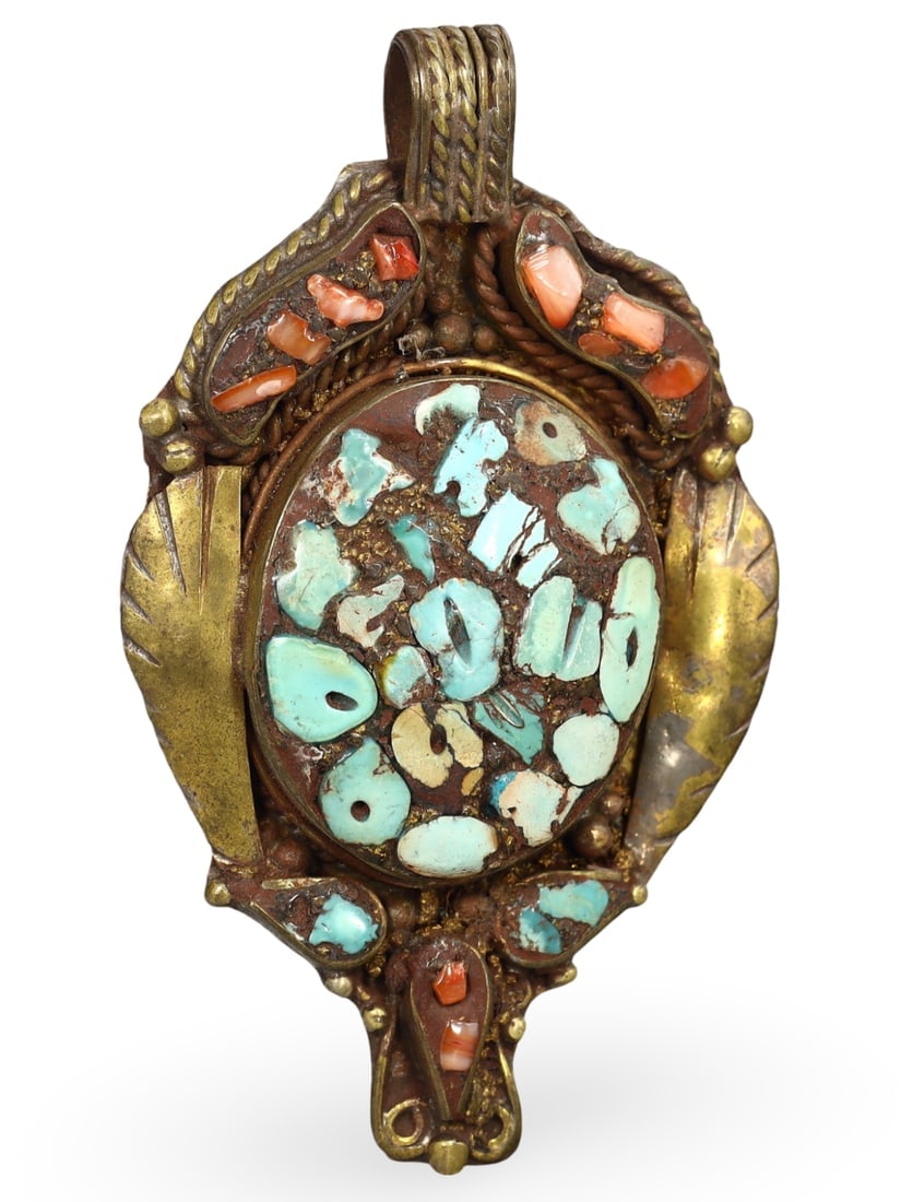 Antique Sino-Tibetan Gems Inlaid Silver Amulet Pendant: Antique Sino-Tibetan Gems Inlaid Silver Amulet Pendant