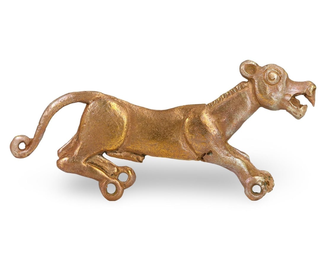 Ancient Middle Medieval Sino-Mongolian Jaguar Bronze Belt Buckle, 11th-13th Century: Ancient Middle Medieval Sino-Mongolian Jaguar Bronze Belt Buckle, 11th-13th Century