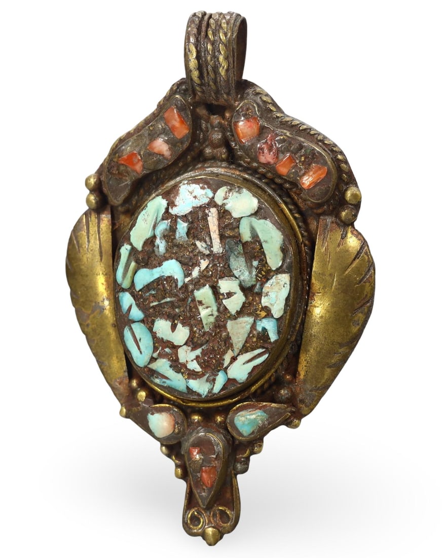 Antique Sino-Tibetan Gems Inlaid Silver Amulet Pendant: Antique Sino-Tibetan Gems Inlaid Silver Amulet Pendant
