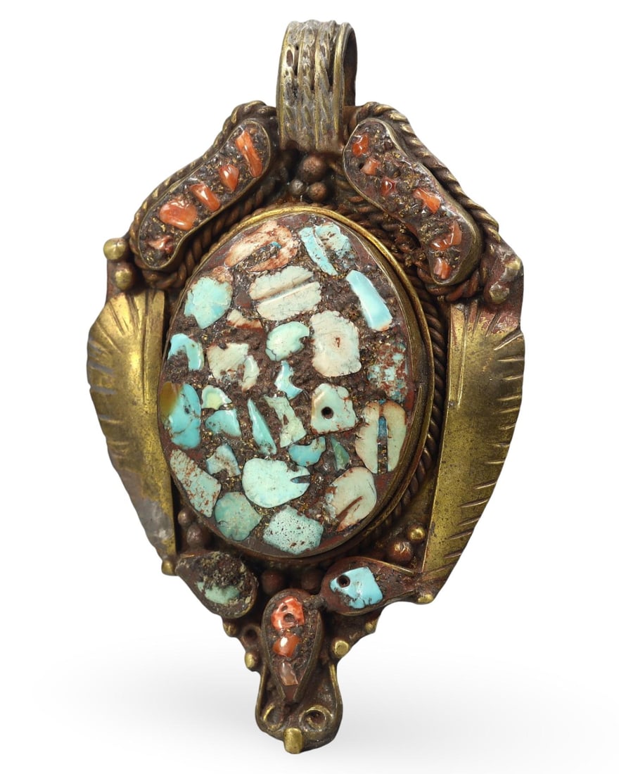 Antique Sino-Tibetan Gems Inlaid Silver Amulet Pendant: Antique Sino-Tibetan Gems Inlaid Silver Amulet Pendant