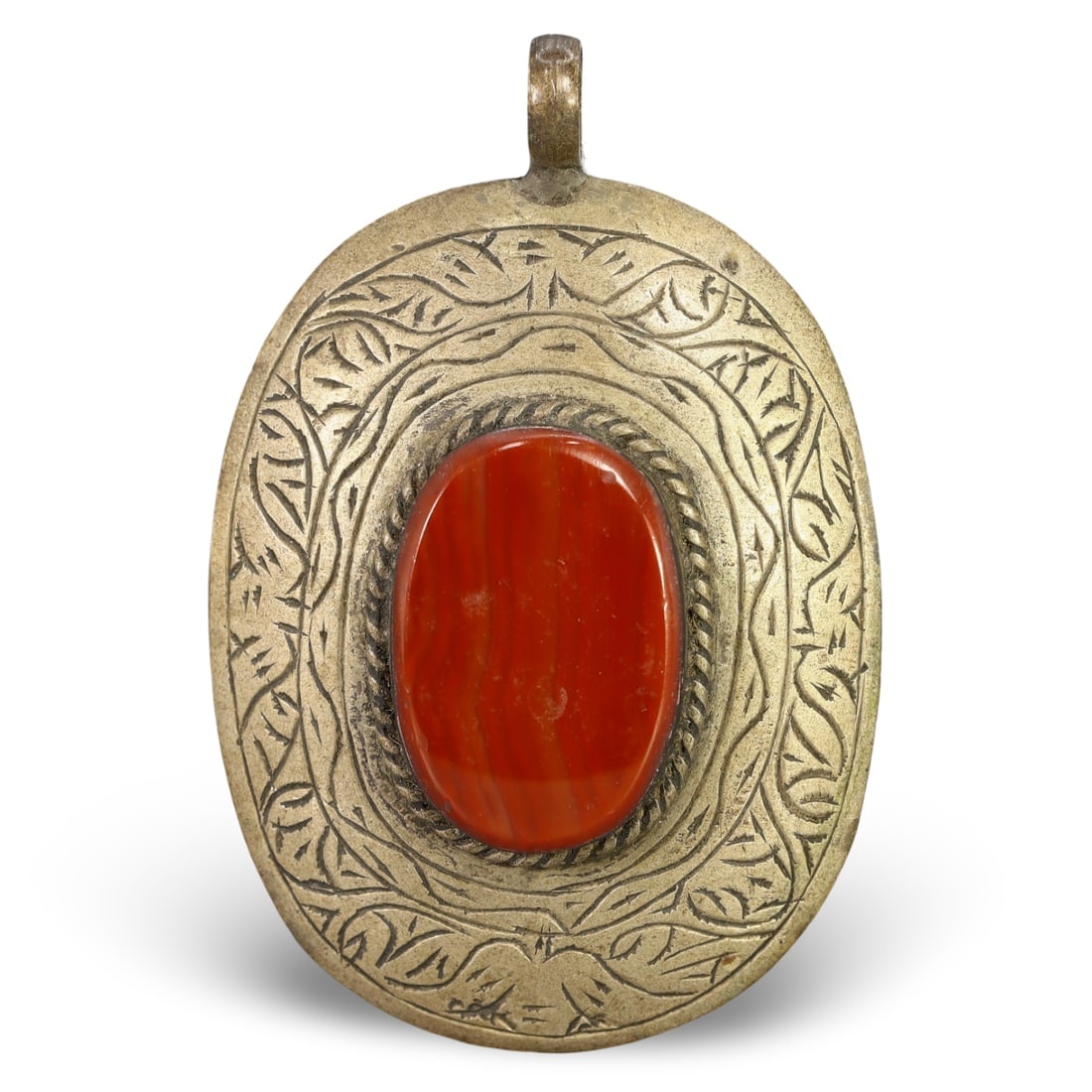 Post-Medieval Sino-Siberian / Eurasian Steppe Nomadic Tribe Silver Pendant Locket: We are delighted to present an extraordinary collection of jewelry and artifacts spanning various historic European periods. Our selection ranges from Ancient Roman, Byzantine, and Early Medieval to L