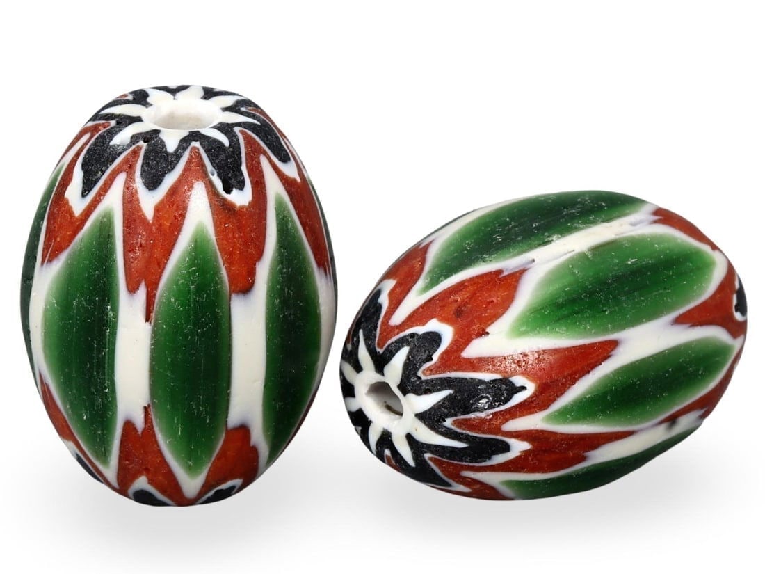 Lot of Venetian Chevron Glass Beads, 20th Century: We are delighted to present an extraordinary collection of jewelry and artifacts spanning various historic European periods. Our selection ranges from Ancient Roman, Byzantine, and Early Medieval to L