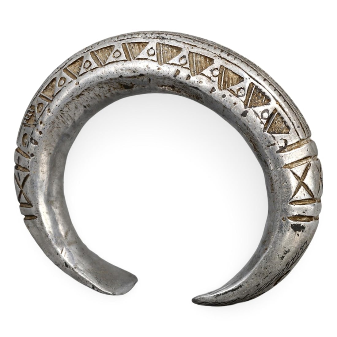 Exquisite Medieval Indo-Himalayan Silver Bangle Bracelet with Intricate Geometric Patterns (1 of 4)