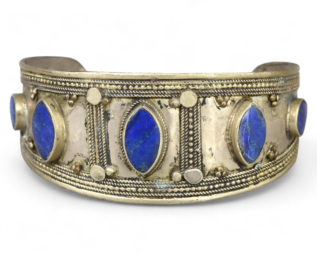 Post Medieval Qajar Dynasty Silver Cuff Bracelet with Lapis Lazuli Gems, 18th-20th Century (1 of 2)
