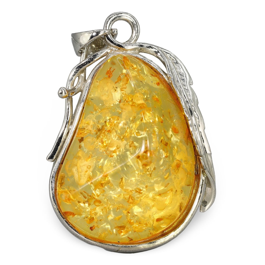 Modern European Baltic Pressed Amber Silver Pendant: We are delighted to present an extraordinary collection of jewelry and artifacts spanning various historic European periods. Our selection ranges from Ancient Roman, Byzantine, and Early Medieval to L