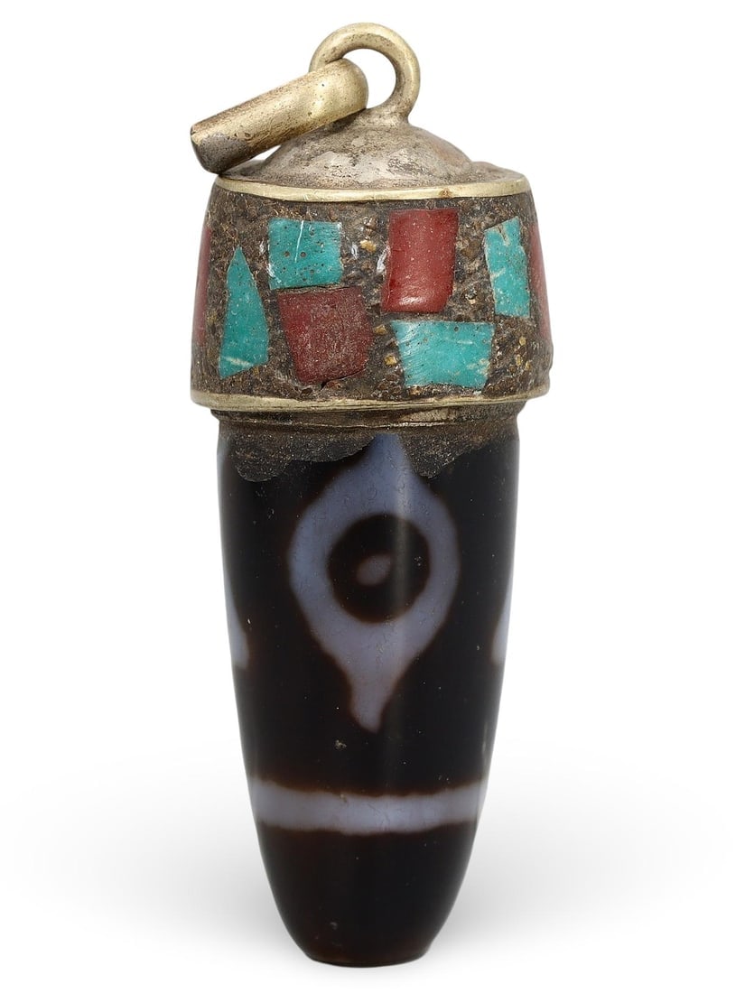 Antique Sino-Tibetan Mosaic Topped Agate Amulet Pendant: Antique Sino-Tibetan Mosaic Topped Agate Amulet Pendant