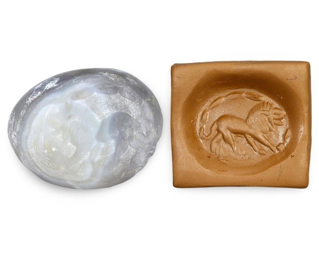 Ancient Sasanian Agate Hemispherical Lion Motif Stamp Seal, 3rd-7th Century: We are delighted to present an extraordinary collection of jewelry and artifacts spanning various historic European periods. Our selection ranges from Ancient Roman, Byzantine, and Early Medieval to L