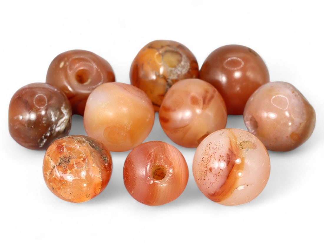 Antique Sino-Mongolian Carnelian Beads: We are delighted to present an extraordinary collection of jewelry and artifacts spanning various historic European periods. Our selection ranges from Ancient Roman, Byzantine, and Early Medieval to L