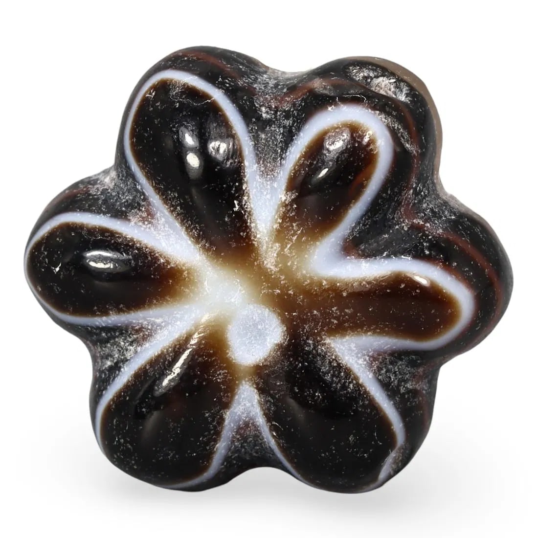 Post Medieval Sino-Mongolian Carved Agate Luk Mik Goat Eye Bead, 19th-20th Century: Our highly anticipated Antique Auction, "Treasures of the Ancient and Medieval World," offering an unparalleled opportunity for collectors and history enthusiasts to acquire rare Ancient Artifacts for