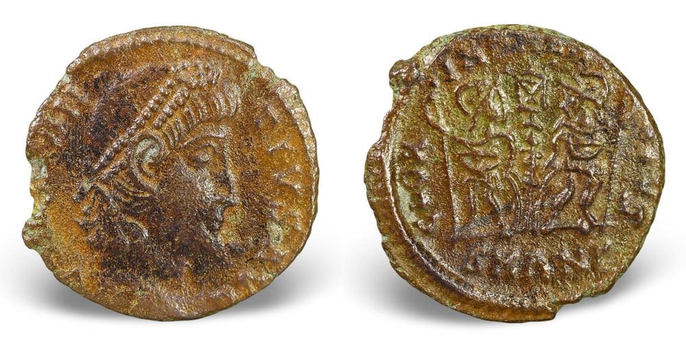 Authentic Ancient Roman Empire Emperor Bronze Coin Historical Currency Artifact (1 of 3)