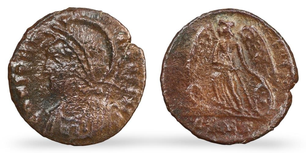 Authentic Ancient Roman Empire Emperor Bronze Coin Historical Currency Artifact (1 of 3)