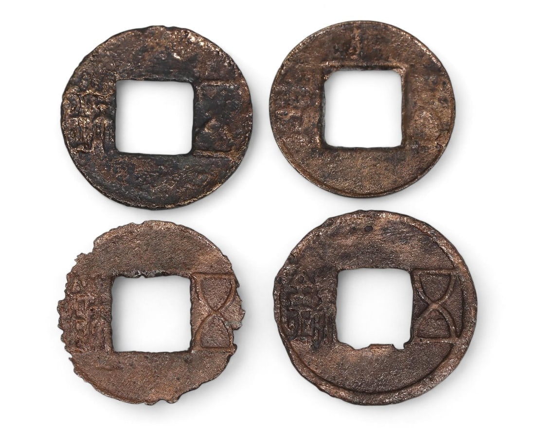 Chinese Han Dynasty Bronze TongBao Coins, (23mm-25mm) (1 of 2)