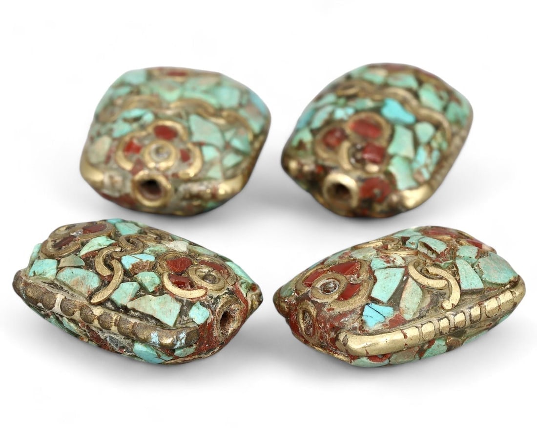 Post Medieval Sino-Tibetan Tribal Coral and Turquoise Beads, 17th-20th Century: **Dimension information at the bottom section after Condition** Welcome to the No Reserve Antique Treasures Auction S2, where history comes alive through an extraordinary collection of treasures spann
