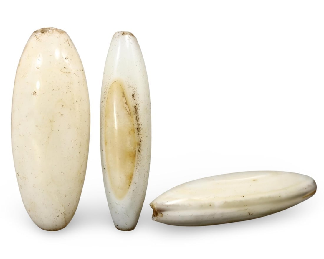 Ancient Sino-Himalayan Bicone Agate dZi Beads, 4th-8th Century Sacred Relic: **Dimension information at the bottom section after Condition** Welcome to the No Reserve Antique Treasures Auction, where history comes alive through an extraordinary collection of treasures spanning