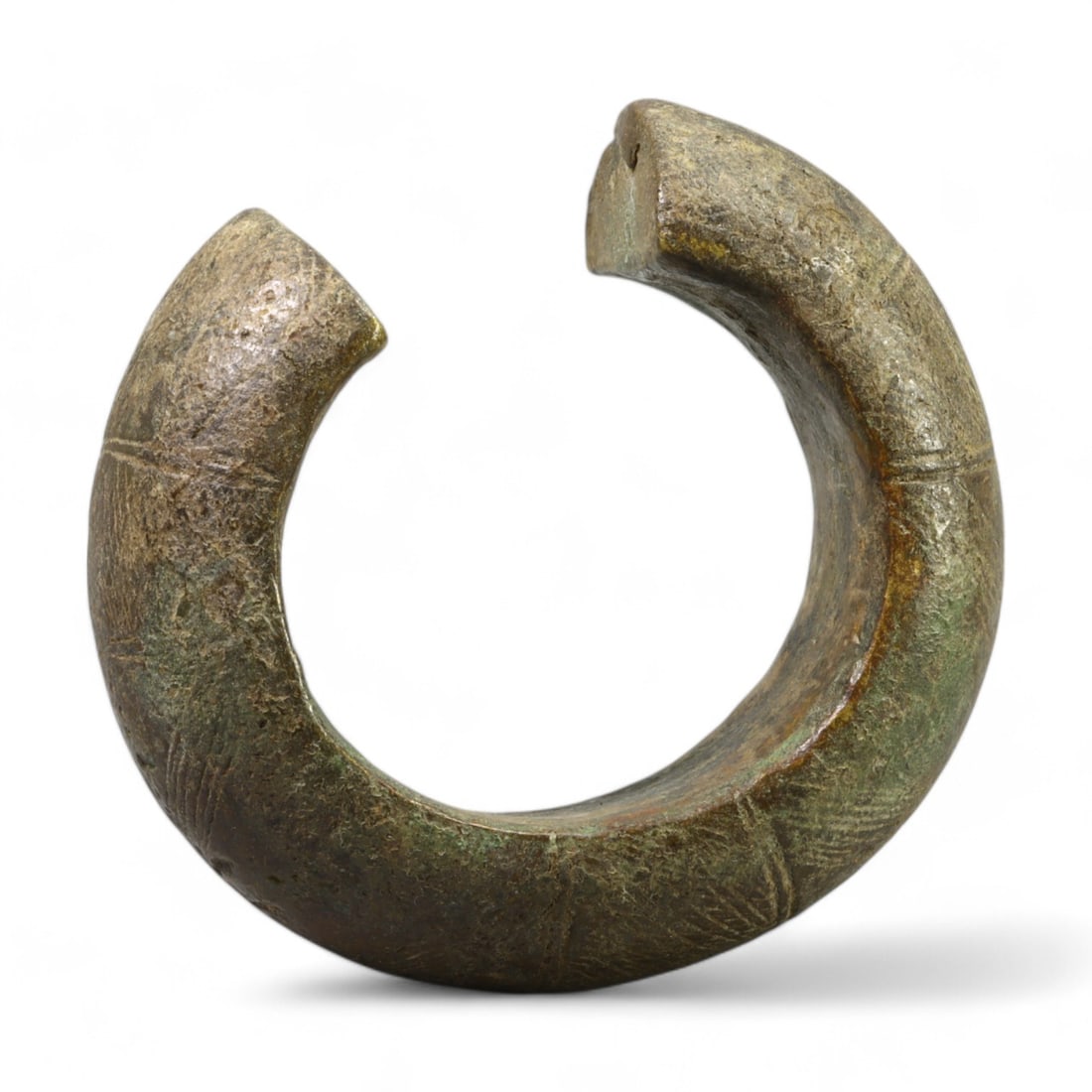 BRONZE CURRENCY MANILLA: West African Trade Object, 15th-18th Century CE (7.5x3 cm, 395g) (1 of 2)