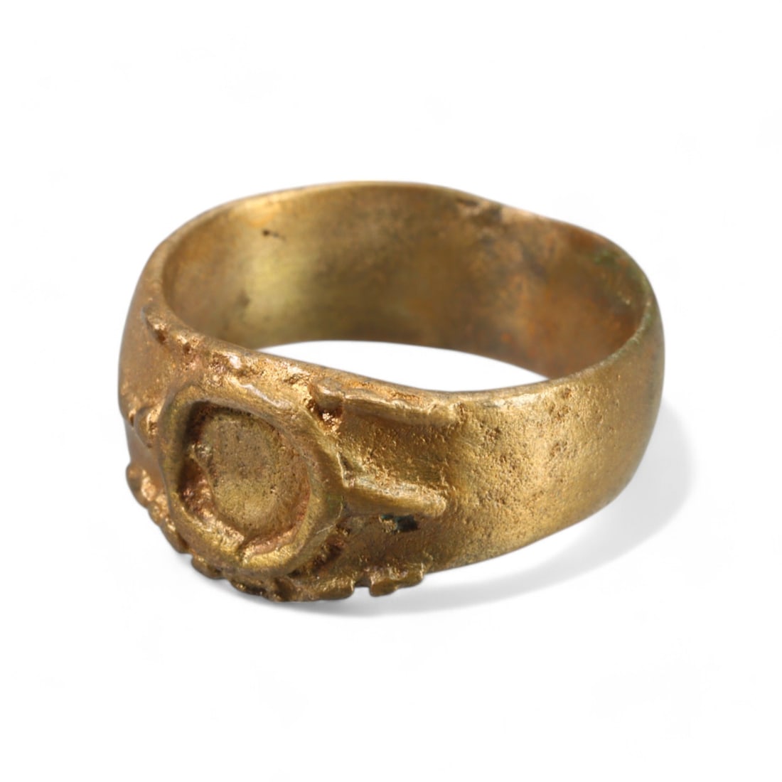 LURISTAN ERA: Bronze Signet Ring with Raised Circular Bezel, 10th-7th Century BCE (6g, 7.5 US) (1 of 2)