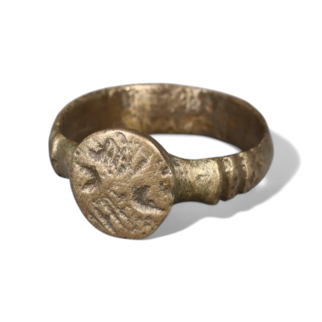 MEDIEVAL ERA: Bronze-Gilt Signet Ring with Abstract Geometric Design, 14th-16th CE (3g, 4.5 US) (1 of 2)