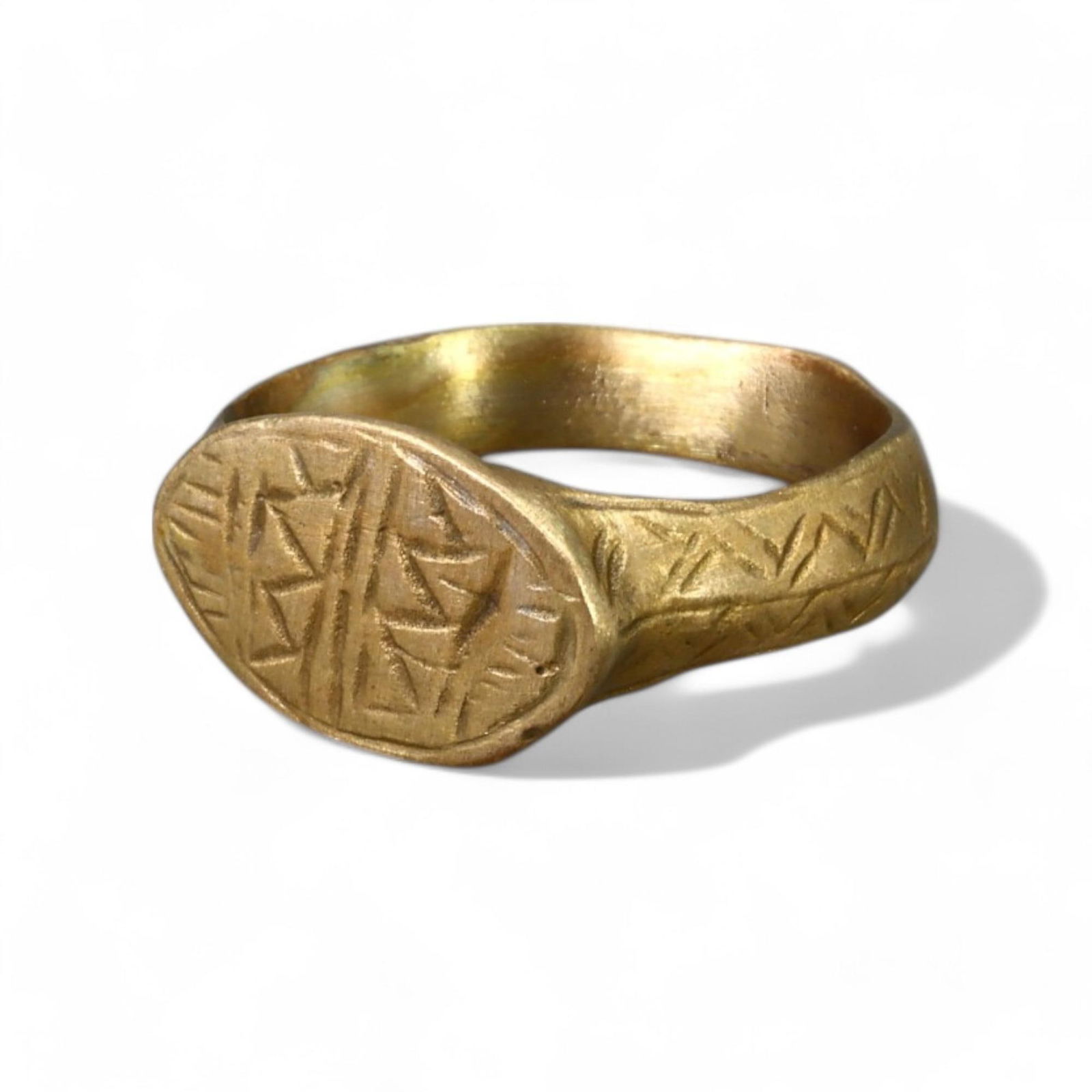 BYZANTINE ERA: Gold-Gilded Bronze Engraved Signet Ring, Circa 8th-11th Century CE (Size 8 US, 5g) (1 of 2)
