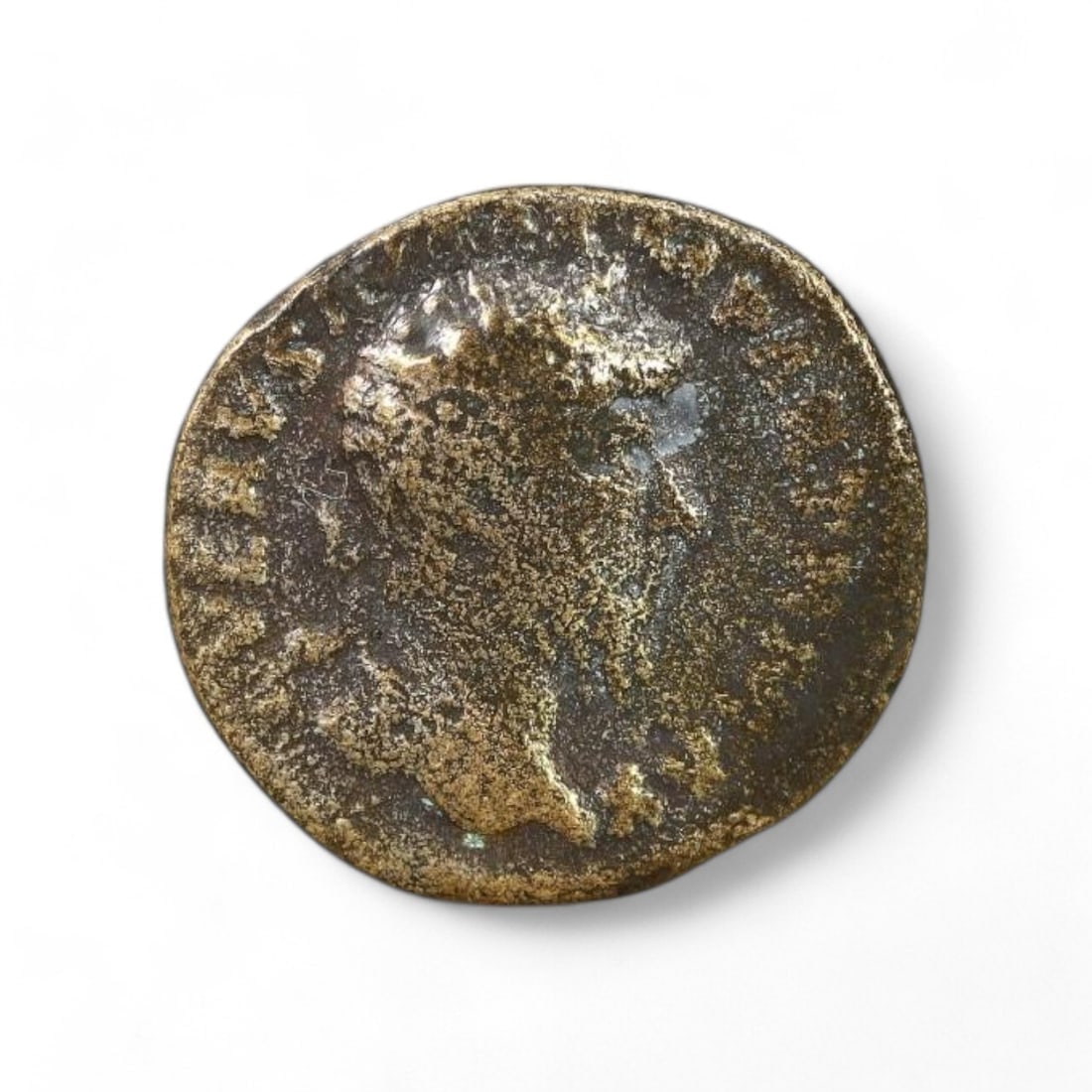 ROMAN EMPIRE: Lucius Aelius AE Coin, Circa 136-138 CE (2.5g, 18mm) (1 of 3)