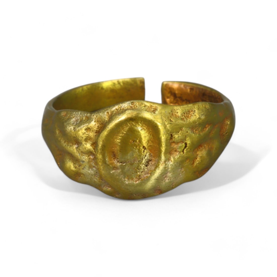 BYZANTINE ERA: Gold Gilt "Openwork Oval Bezel" Ring, 6th-8th Century CE (1.5 cm Diameter, 1.5g) (1 of 2)