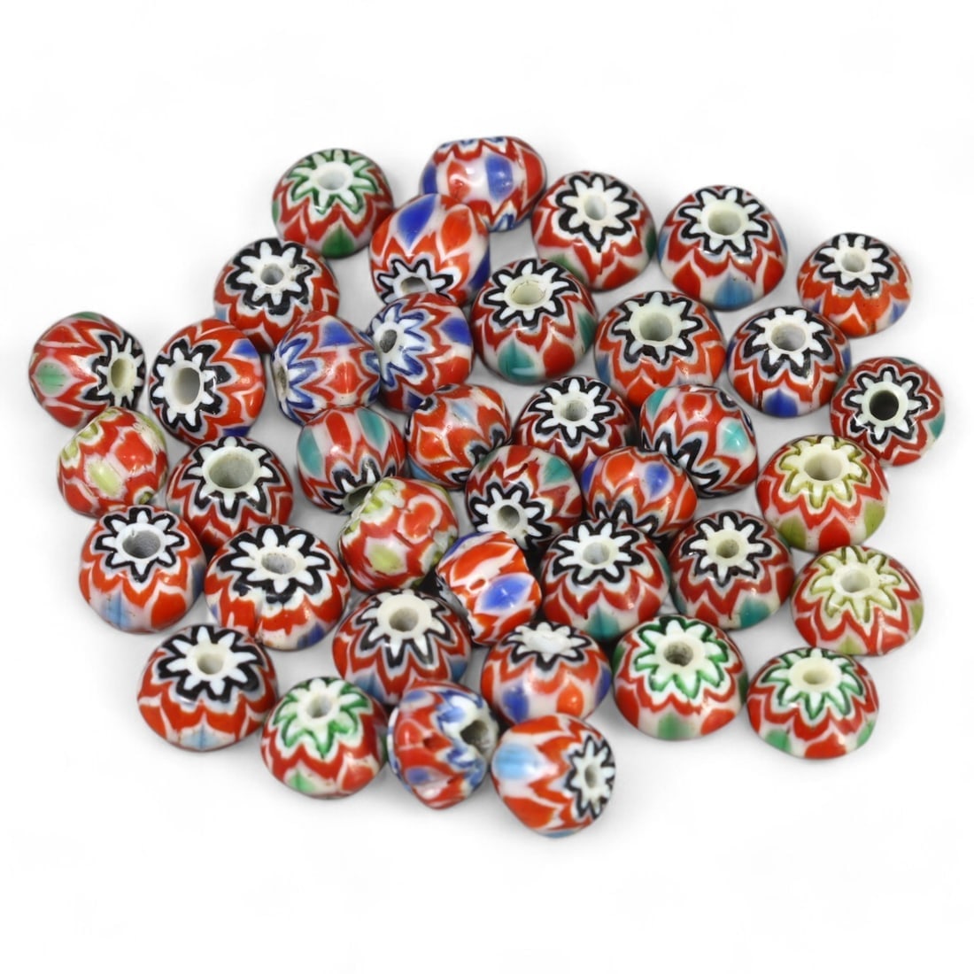 CHEVRON TRADE BEADS: Lot of Venetian Chevron Glass Beads, 19g, 7mm (1 of 1)