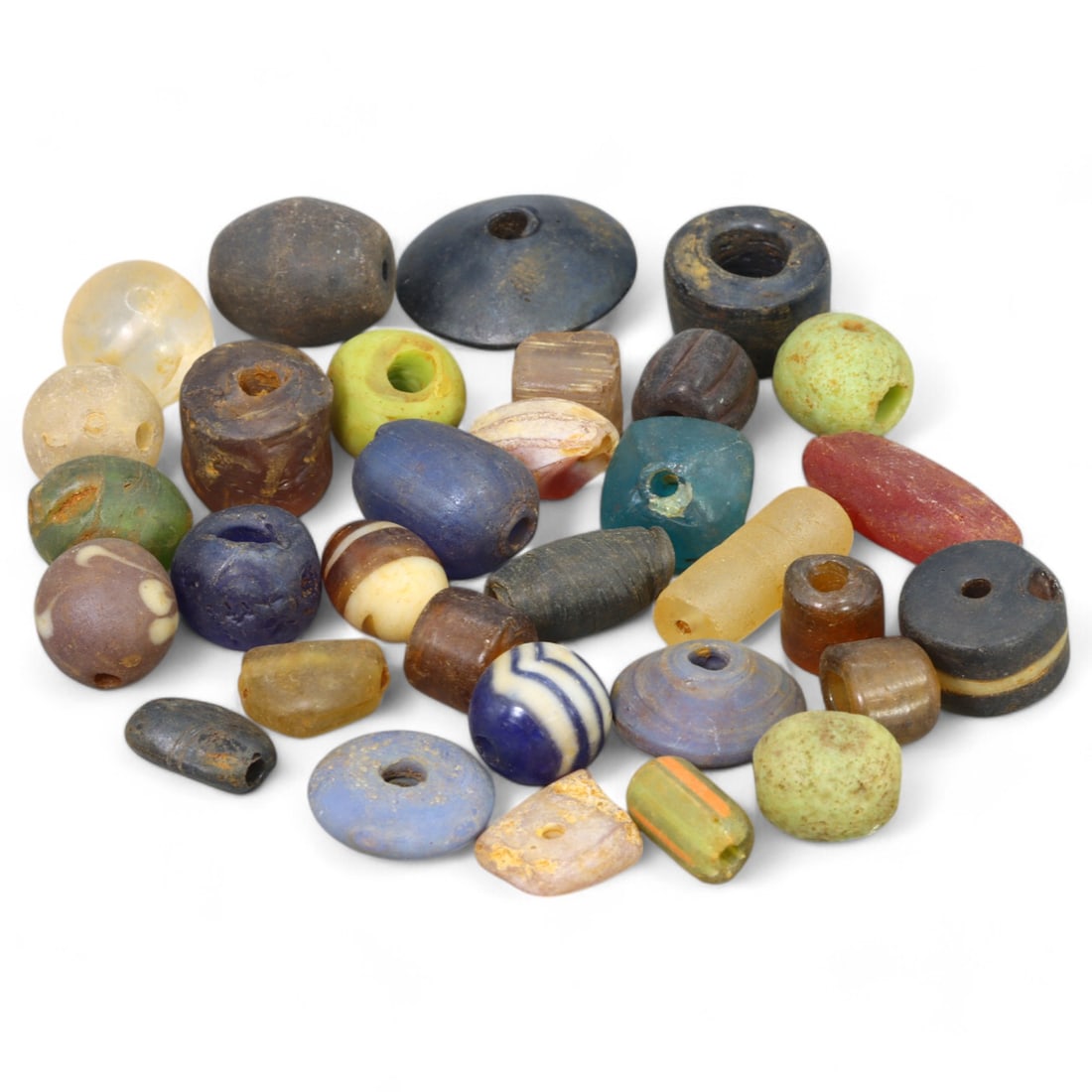 Antique Venetian: Glass Beads, Murano Mastery (0.5-2 cm, 65g): This stunning collection of antique Venetian glass beads showcases the unparalleled artistry of Murano glassmakers. Ranging from 0.5 to 2 cm, these beads feature a variety of vibrant colors and intric