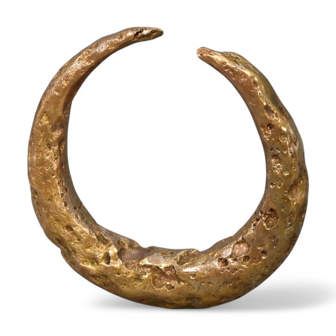 BYZANTINE ERA: Bronze Crescent "Penannular" Ring, Circa 7th-10th Century CE (5g, 2.3cm) (1 of 2)