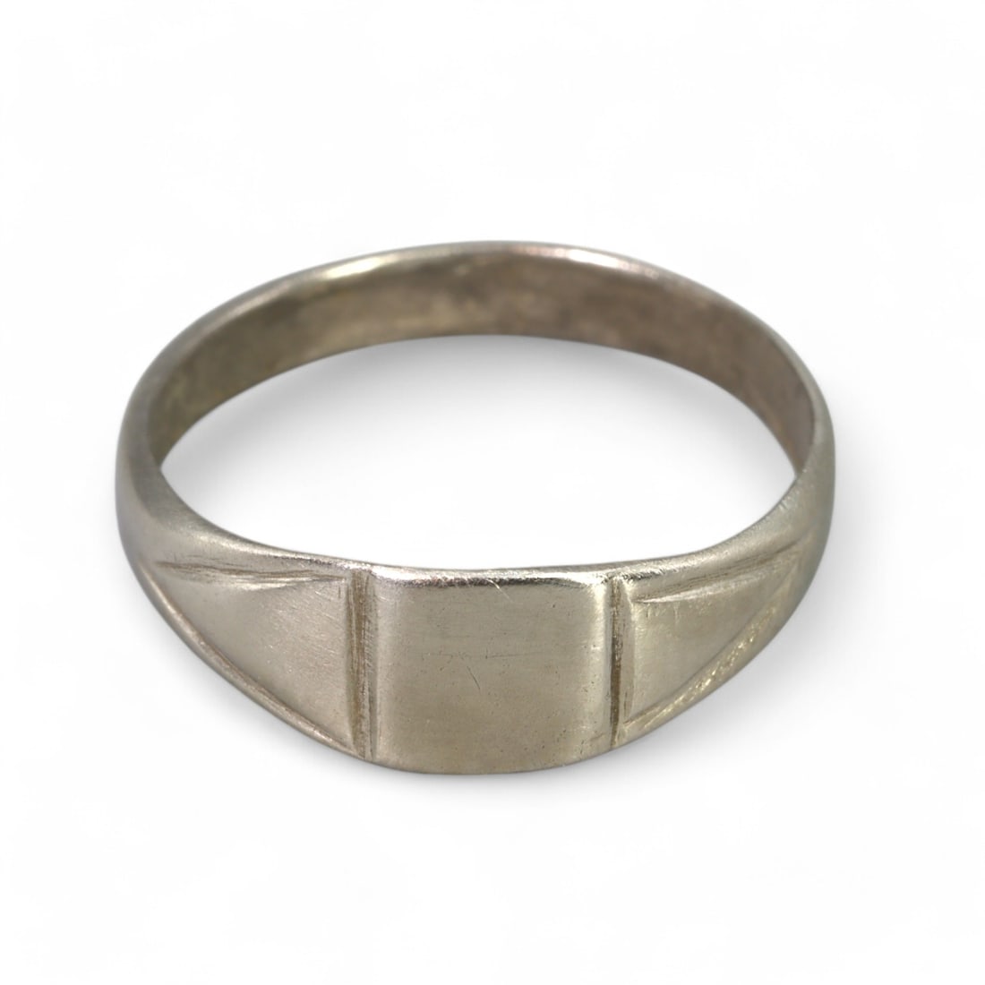 POST-MEDIEVAL ERA: Silver Rectangular Signet Ring, Circa 17th-19th Century CE (Size 7 US, 1.4g) (1 of 2)