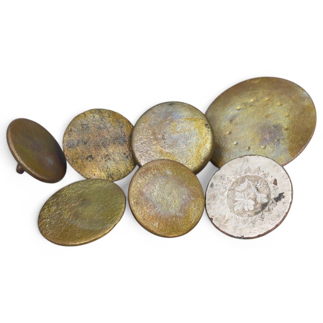 BRITISH BRONZE BUTTONS: Set of Seven Decorative Pieces (16g, 1.5cm each) (1 of 2)