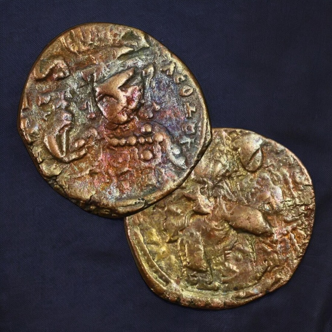 BYZANTINE EMPIRE: AE Follis Coin, Anonymous Issue, 7g, 27mm (1 of 3)