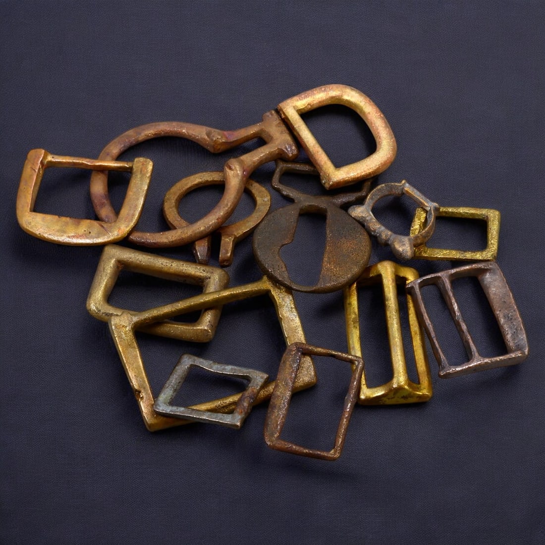 MEDIEVAL BRONZE BELT BUCKLES: Set of 13, Europe (87g, 3-5cm) (1 of 1)