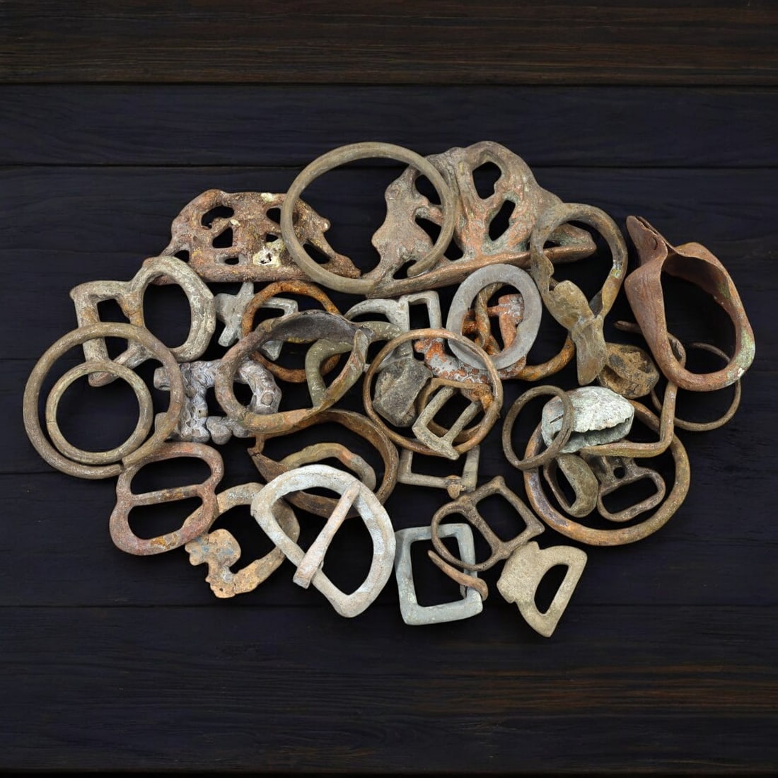 BRONZE BUCKLE AND HARNESS FITTING LOT: Assorted Metal Artifacts (237g, 3-5 cm Each) (1 of 1)