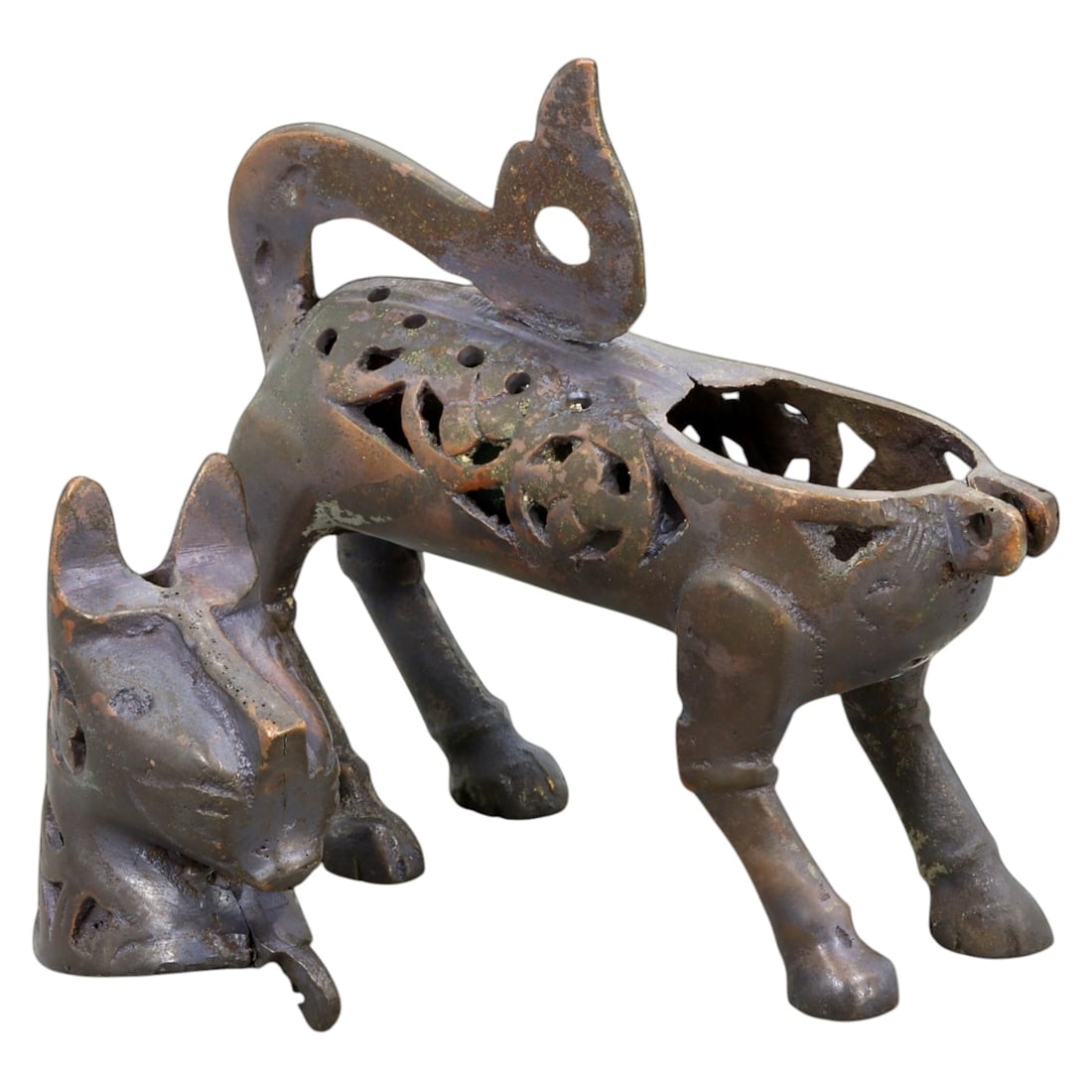 MEDIEVAL ISLAMIC ERA: Bronze Feline-Shaped Incense Burner, Circa 12th-14th Century CE (421g, 12cm) (1 of 4)