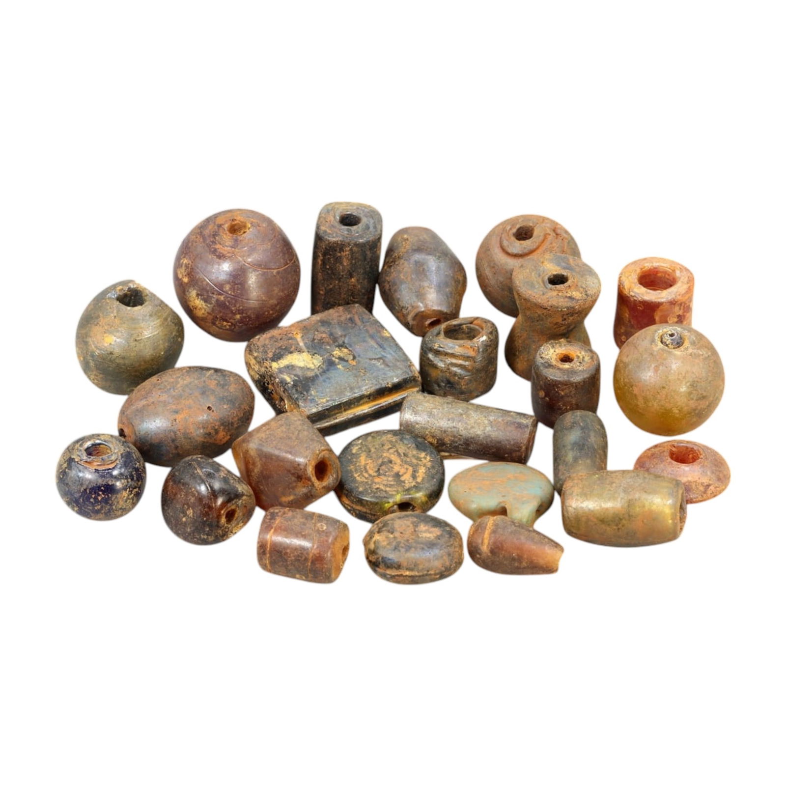 AFRICAN: Antique Mixed Stone and Glass Trade Beads, (170g, 2-3cm): This captivating lot features African antique mixed stone and glass trade beads, with a total weight of 170 grams and individual bead sizes ranging from 2 to 3 cm. The collection showcases an assortme