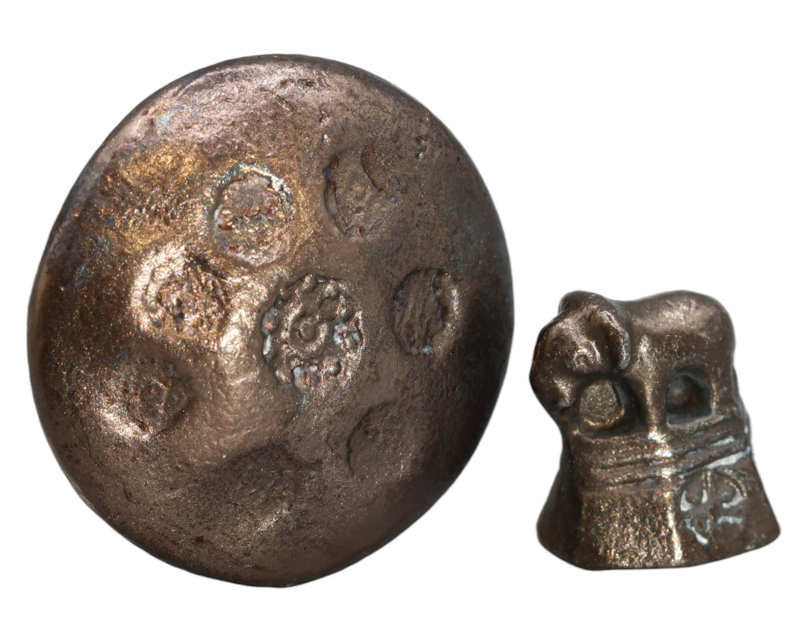 THAILAND: Sukhothai & Ayutthaya Period Bullet & Elephant Money, 1.5-3cm, 46g: A fascinating duo of early Thai currency featuring a stamped Pod Duang (bullet money) and a miniature elephant-shaped piece, both originating from the Sukhothai and Ayutthaya periods. The Pod Duang, a