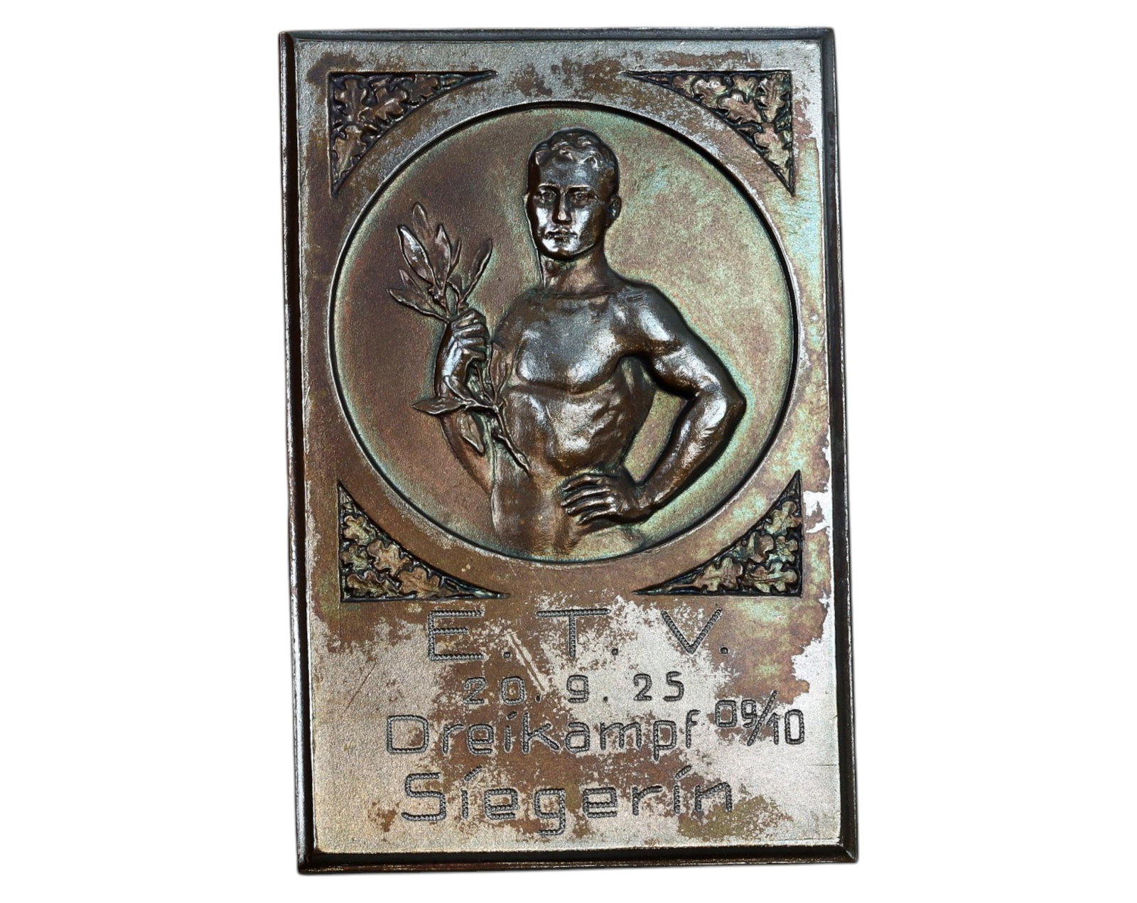 GERMANY: Rectangular Sports Award Plaque - E.T.V. Dreikampf Siegerin, 1925: A striking rectangular bronze sports award plaque, measuring 60mm x 40mm and weighing 49g, presented in 1925 for the Dreikampf (three-event competition) under the E.T.V. (likely a regional gymnastics 
