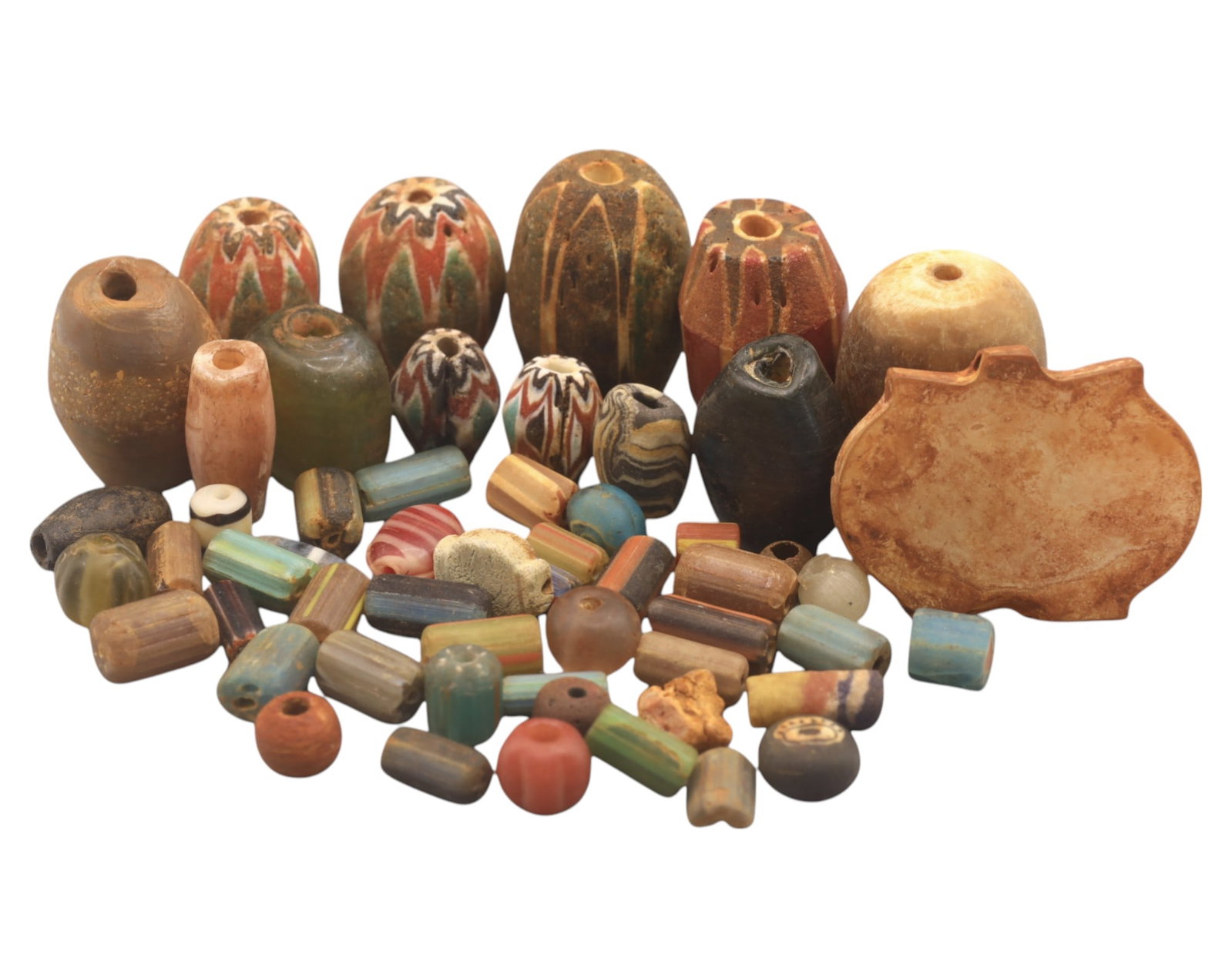 Collection of Vintage Art Glass Beads - Antique & Handmade, 8-28mm, 118g: A captivating assortment of vintage and antique art glass beads, showcasing masterful craftsmanship and unique design elements. These handcrafted beads exhibit intricate detailing, applied textures, a