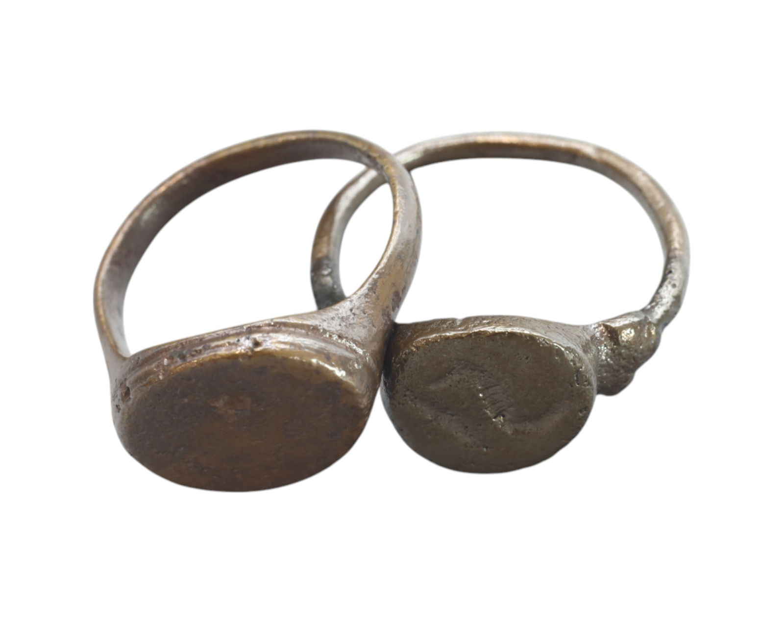 MEDIEVAL BRONZE SIGNET RINGS (PAIR) - 8.5-9.5 US Size, 11g (1 of 3)