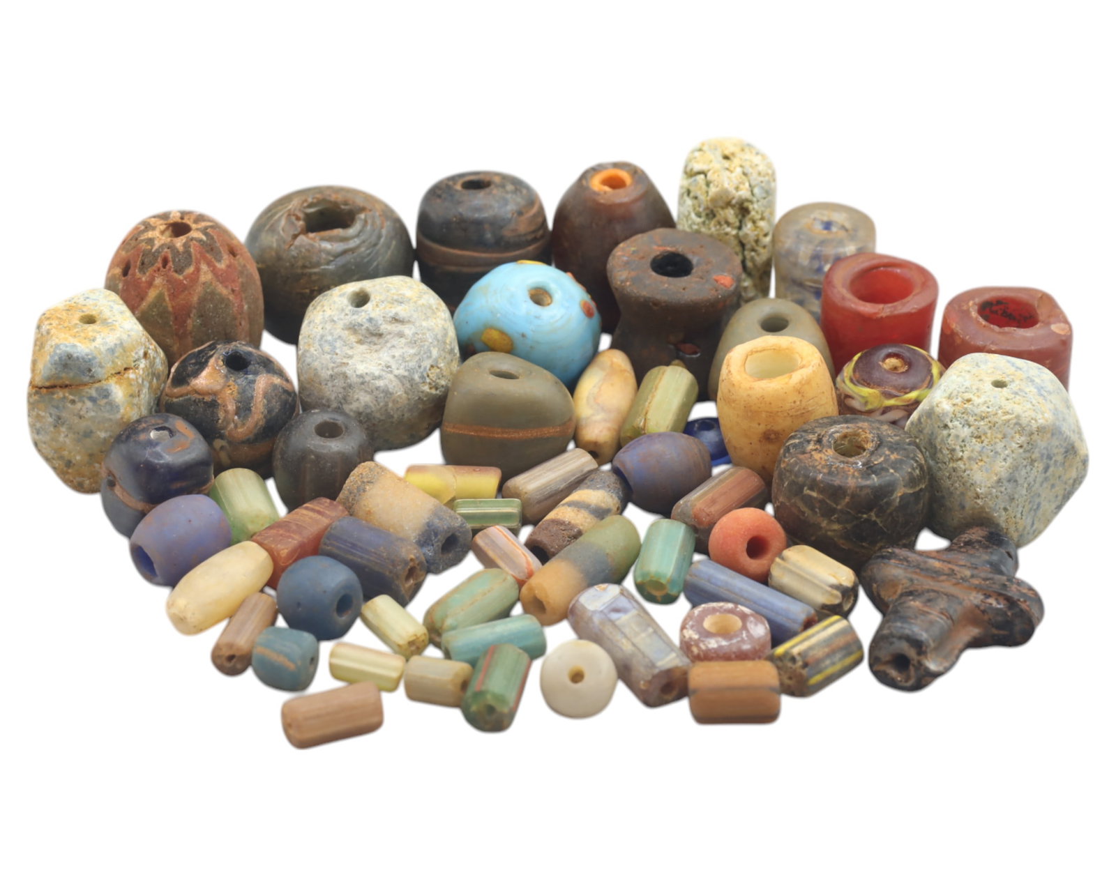 Collection of Vintage Art Glass Beads - Antique & Handmade, 186g: A captivating assortment of vintage and antique art glass beads, showcasing masterful craftsmanship and unique design elements, size ranging up to 1.5 inches. These handcrafted beads exhibit intricate