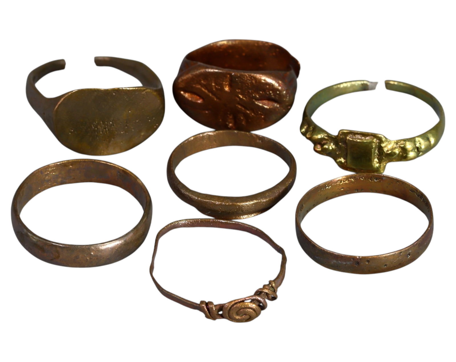 MEDIEVAL EUROPE: Set of Seven Bronze and Copper Alloy Rings - 5th-14th Century, 1.7-2cm Diameter (1 of 1)