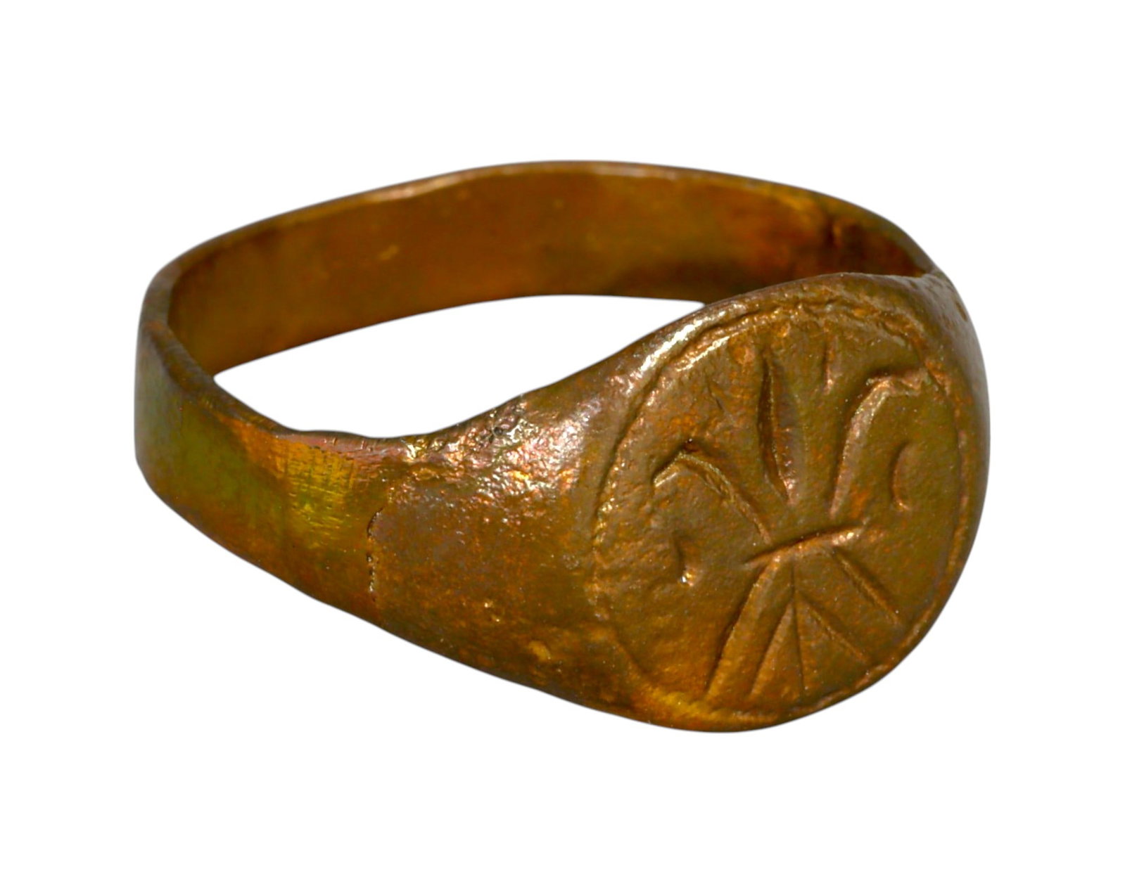 MEDIEVAL EUROPEAN: Bronze Heraldic Signet Ring - Crusader/Gothic Era, 12th-14th Century: A striking medieval bronze signet ring, professionally refurbished to maintain its historical integrity while ensuring modern wearability. This well-crafted piece, sized at 10.50 US and weighing 5.1g,