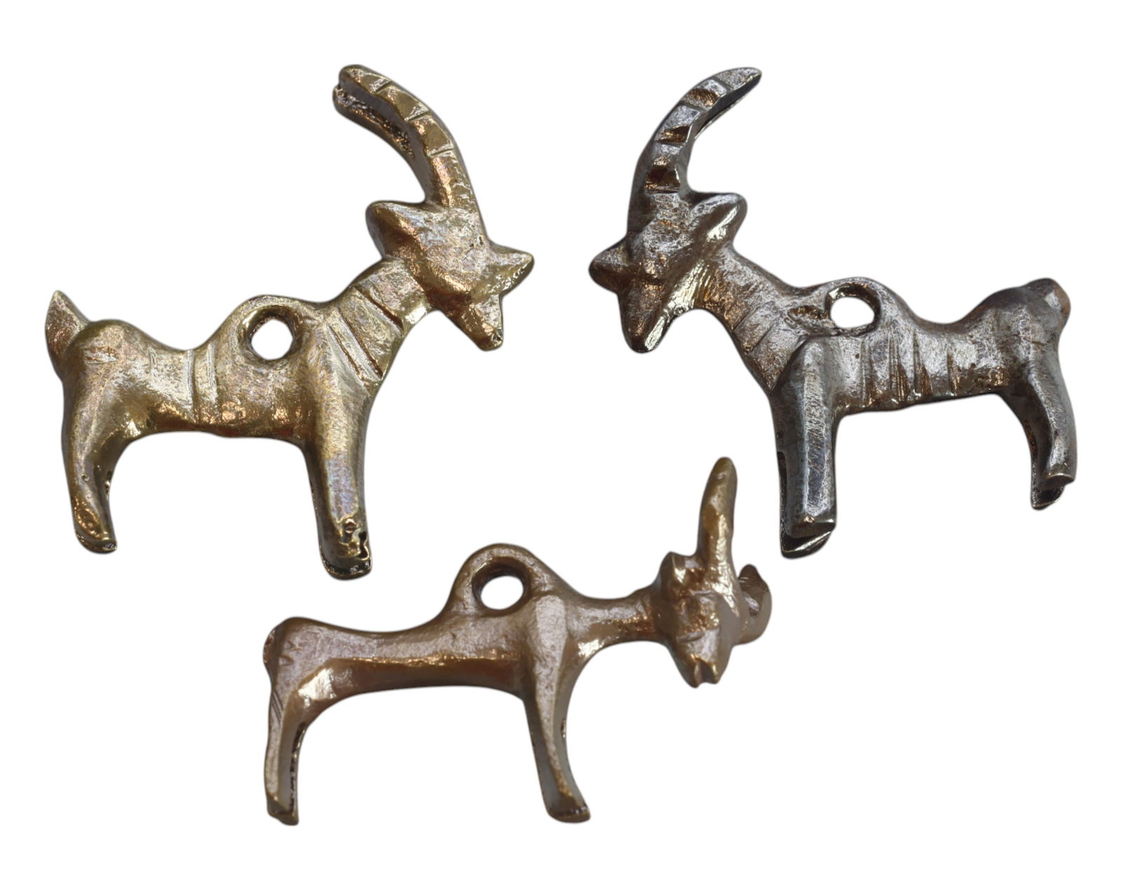 VINTAGE: 3 Bronze Zoomorphic Pendants - 4.2-4.4cm, 62g (1 of 2)